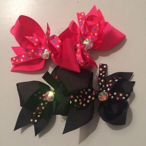 BOGO 2/$7 Bows Free Pk Ponytail Holders